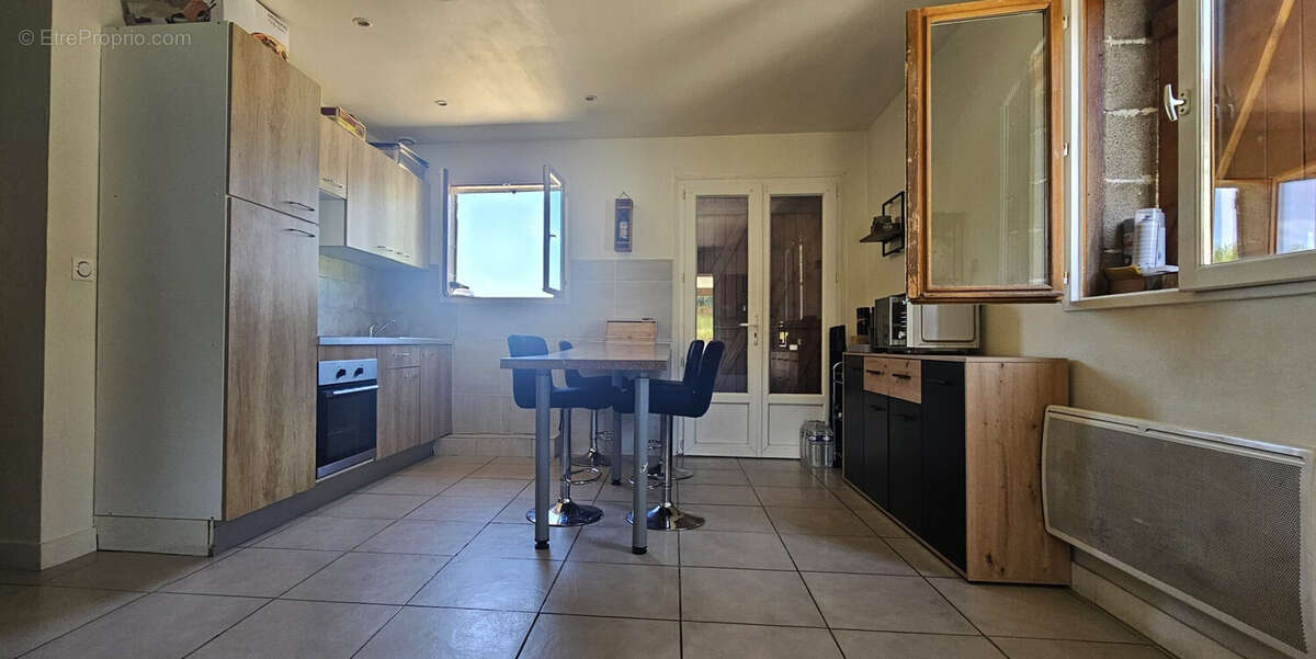 Maison 119 m² à Saint-Leon-Sur-L'isle  - photo 3