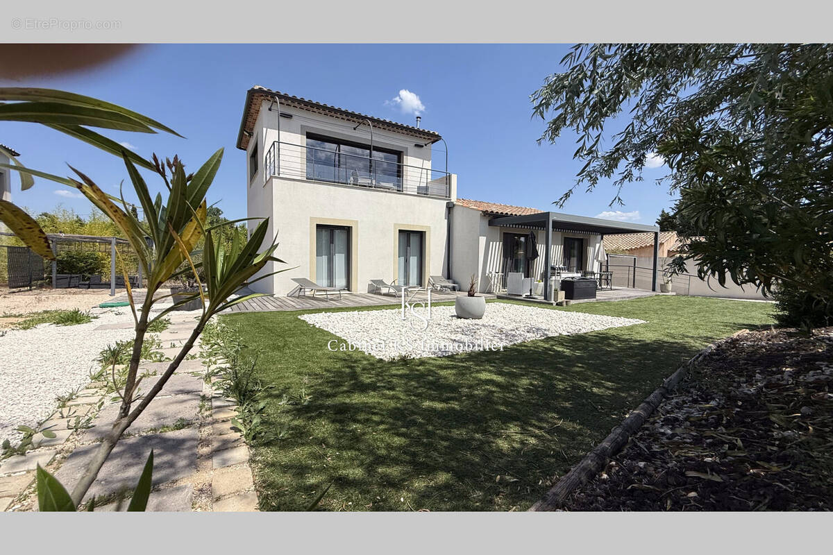 Maison à SAINT-MAXIMIN-LA-SAINTE-BAUME