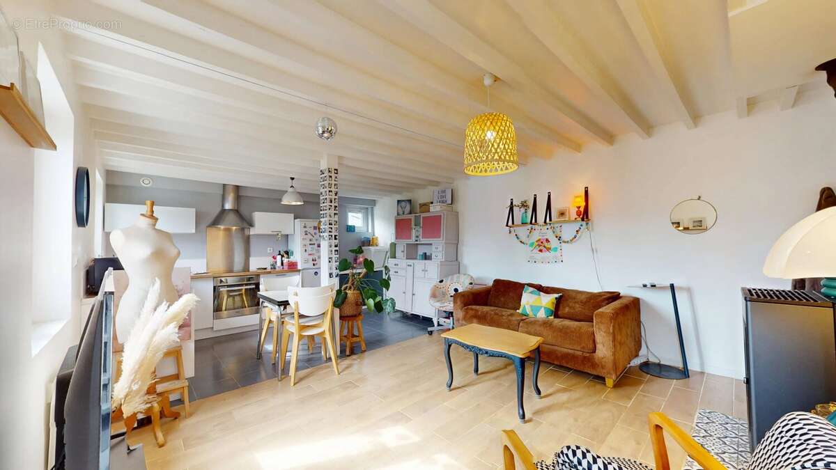 Appartement à CLICHY-SOUS-BOIS