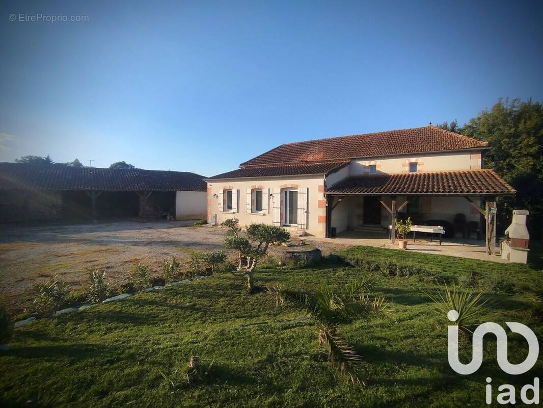 Photo 1 - Maison à TREMONS