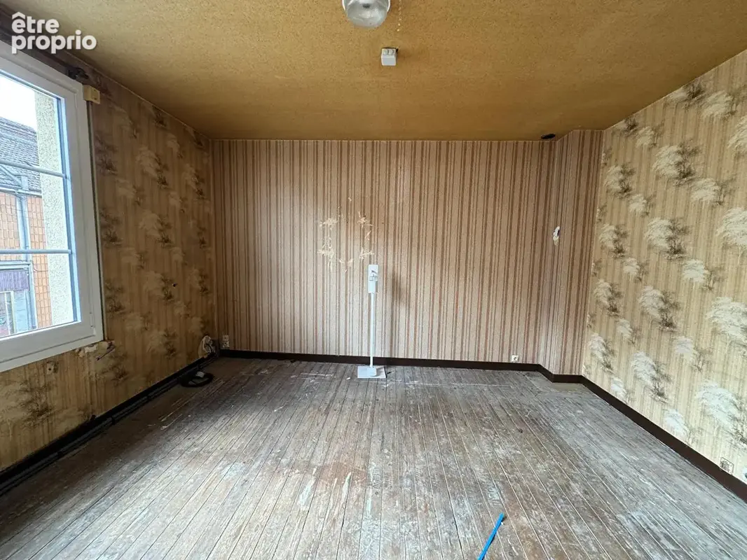Immeuble Nesle 7 pièce(s) 110 m2 - photo 4