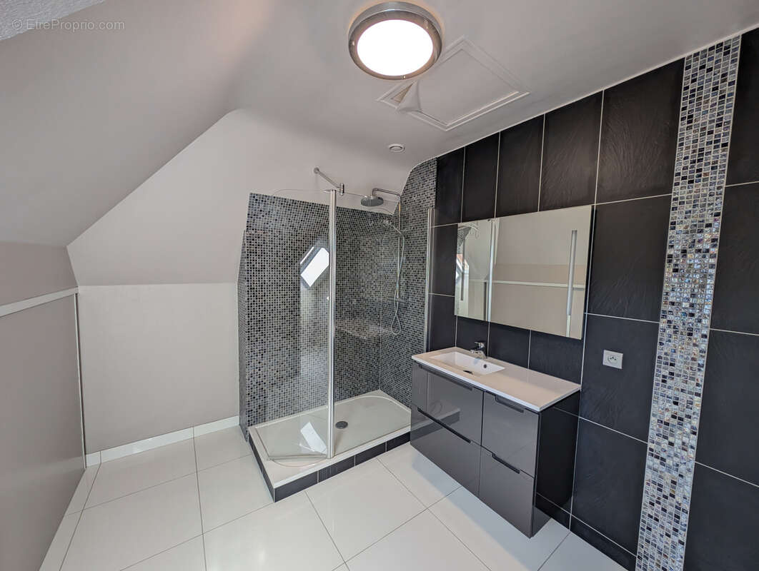 Maison à VERN-SUR-SEICHE