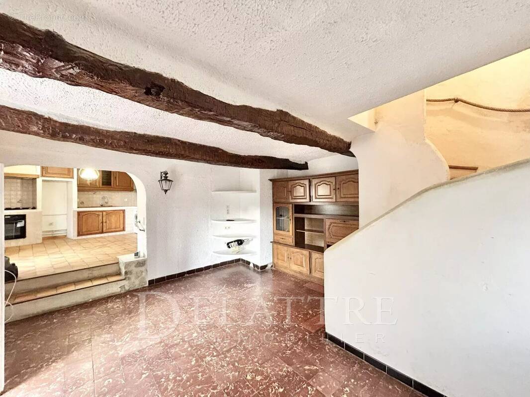 Appartement à LE ROURET