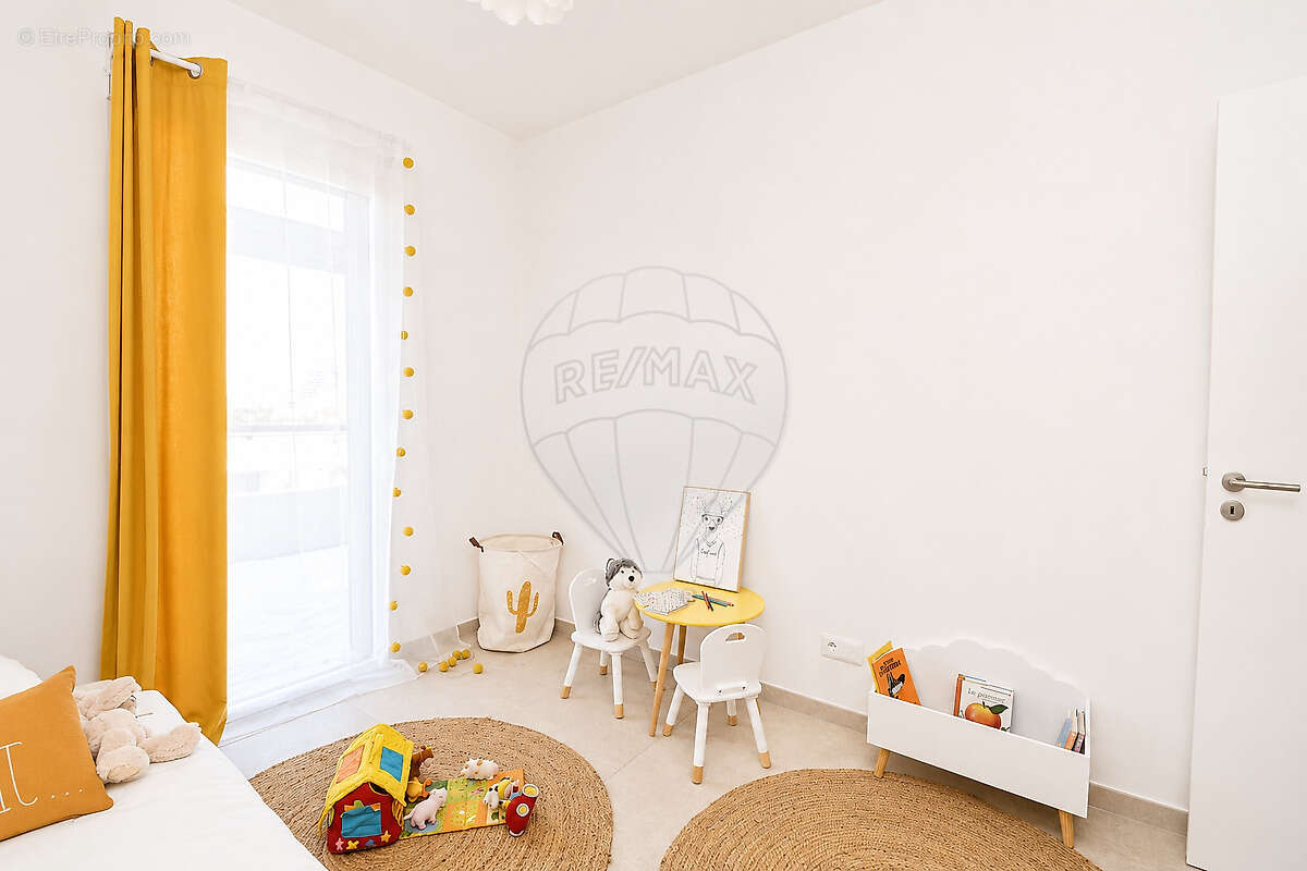 Appartement à VILLENEUVE-LOUBET