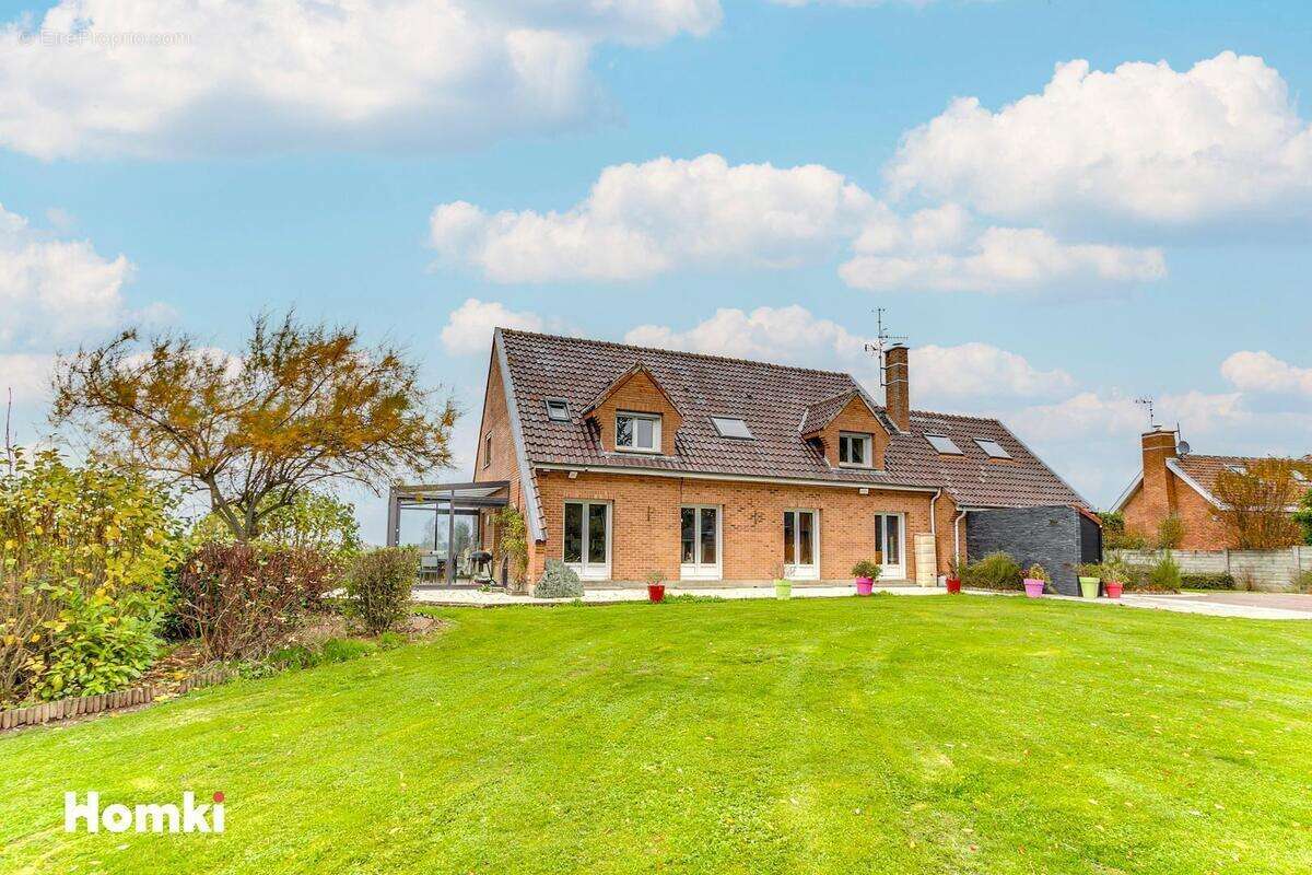 Maison à RADINGHEM-EN-WEPPES