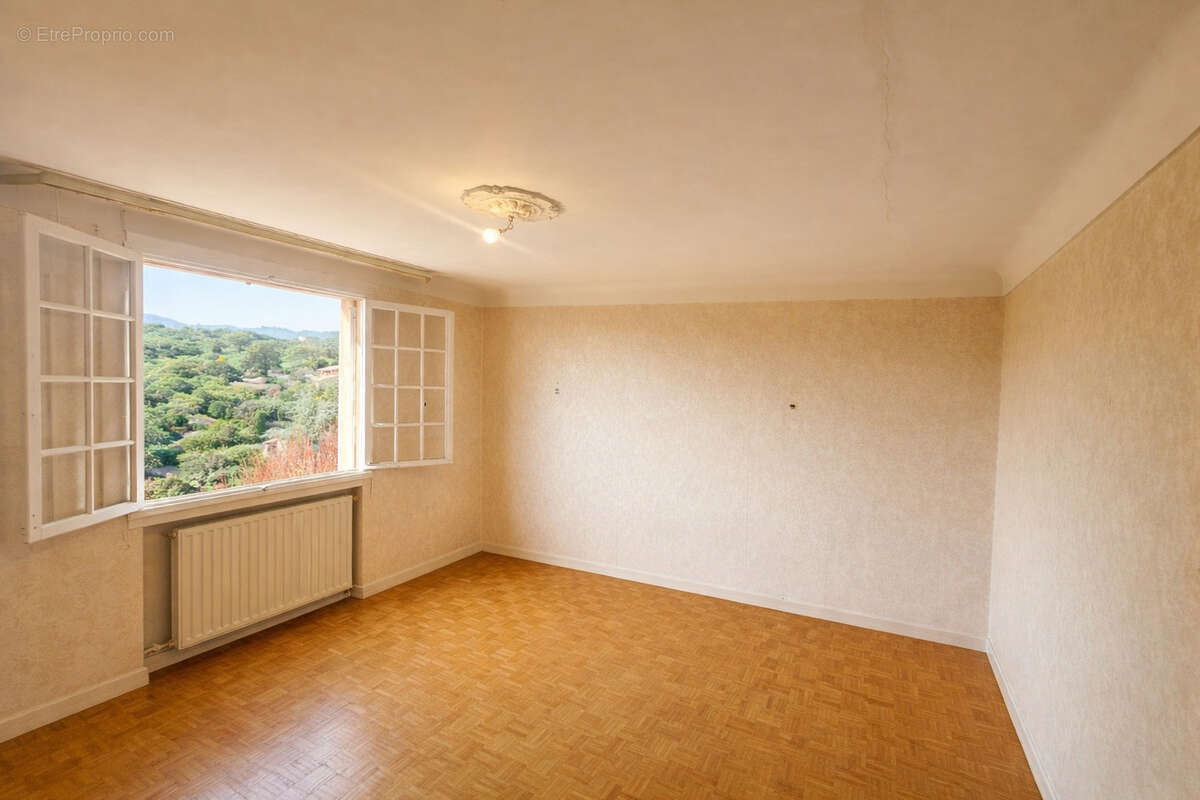 Maison à SAINT-RAPHAEL