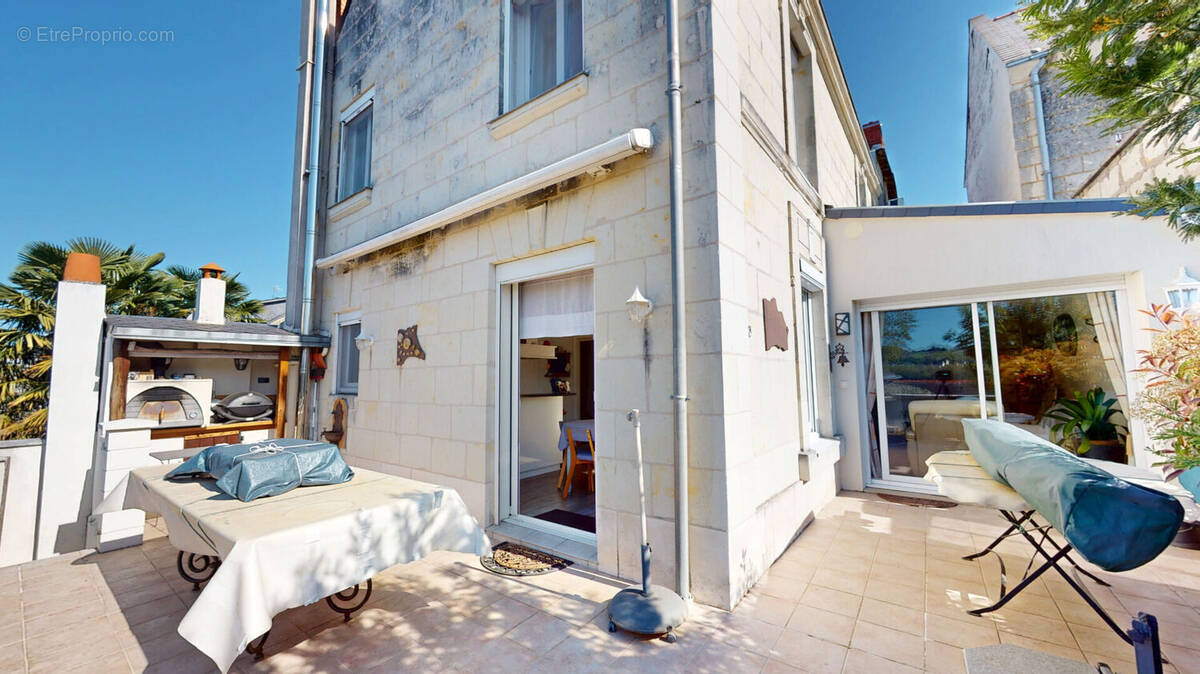 Maison à VILLEBERNIER