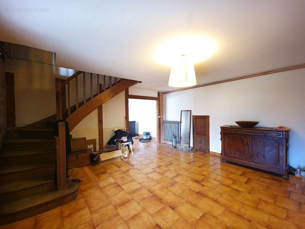 Maison et dépendances dans un hameau, secteur de Verfeil - photo 12