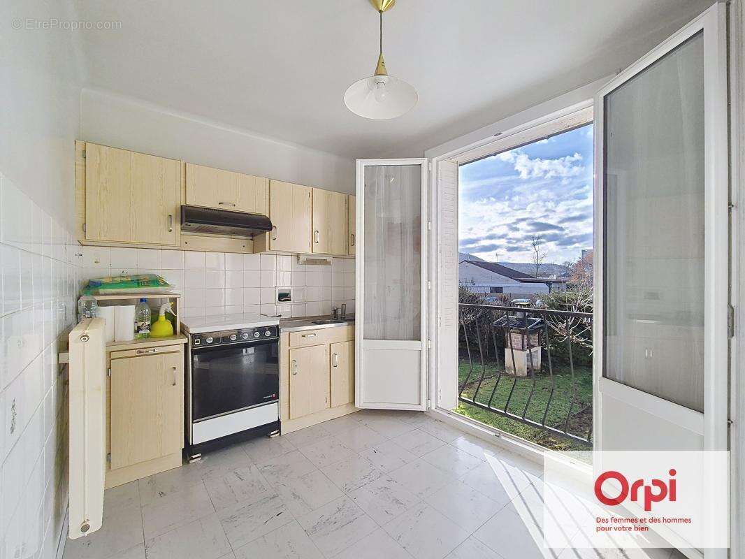 Maison à TERRASSON-LAVILLEDIEU