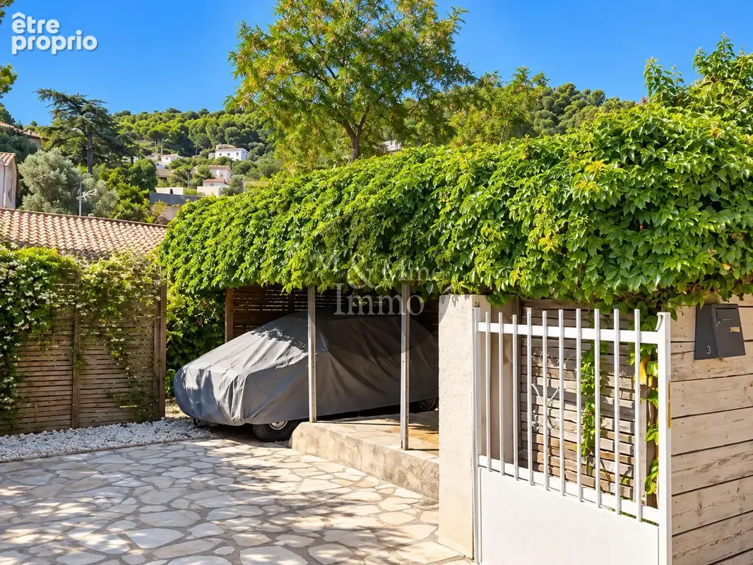 Maison de village avec jardin, terrasse et stationnement   Au calme - photo 9