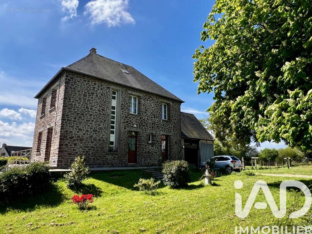 Maison 121 m² à Le Mesnil-Rouxelin  - photo 2