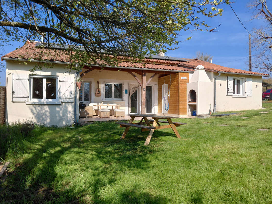 Maison à ANNESSE-ET-BEAULIEU