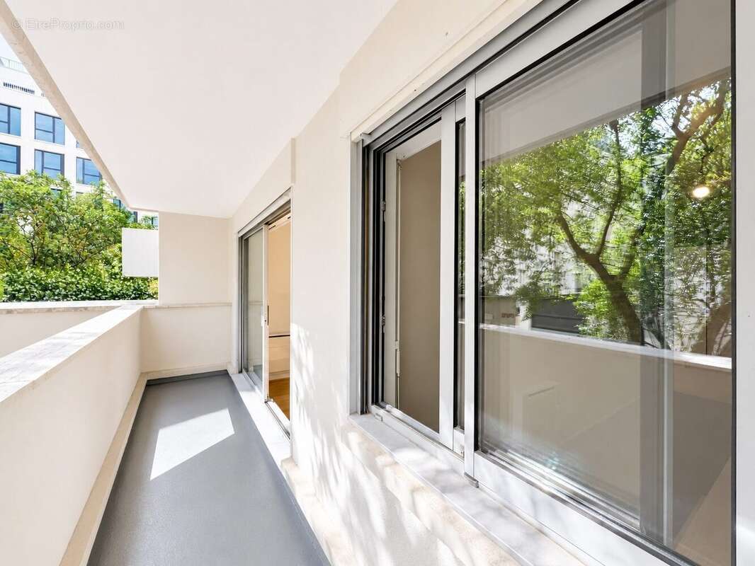 Appartement à PARIS-11E