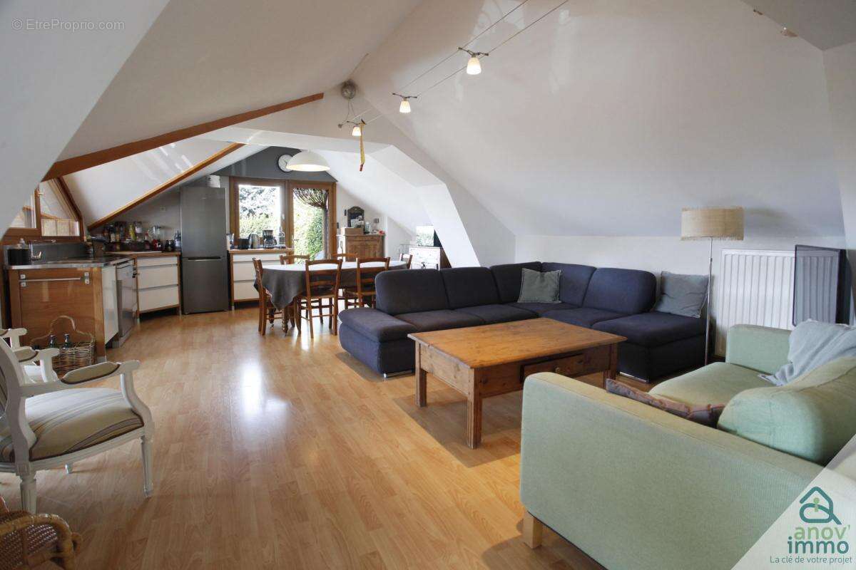 Maison à LE SAUZE-DU-LAC