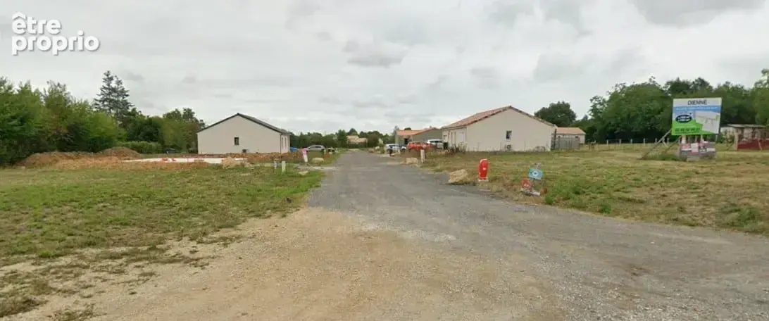 Terrain à DIENNE