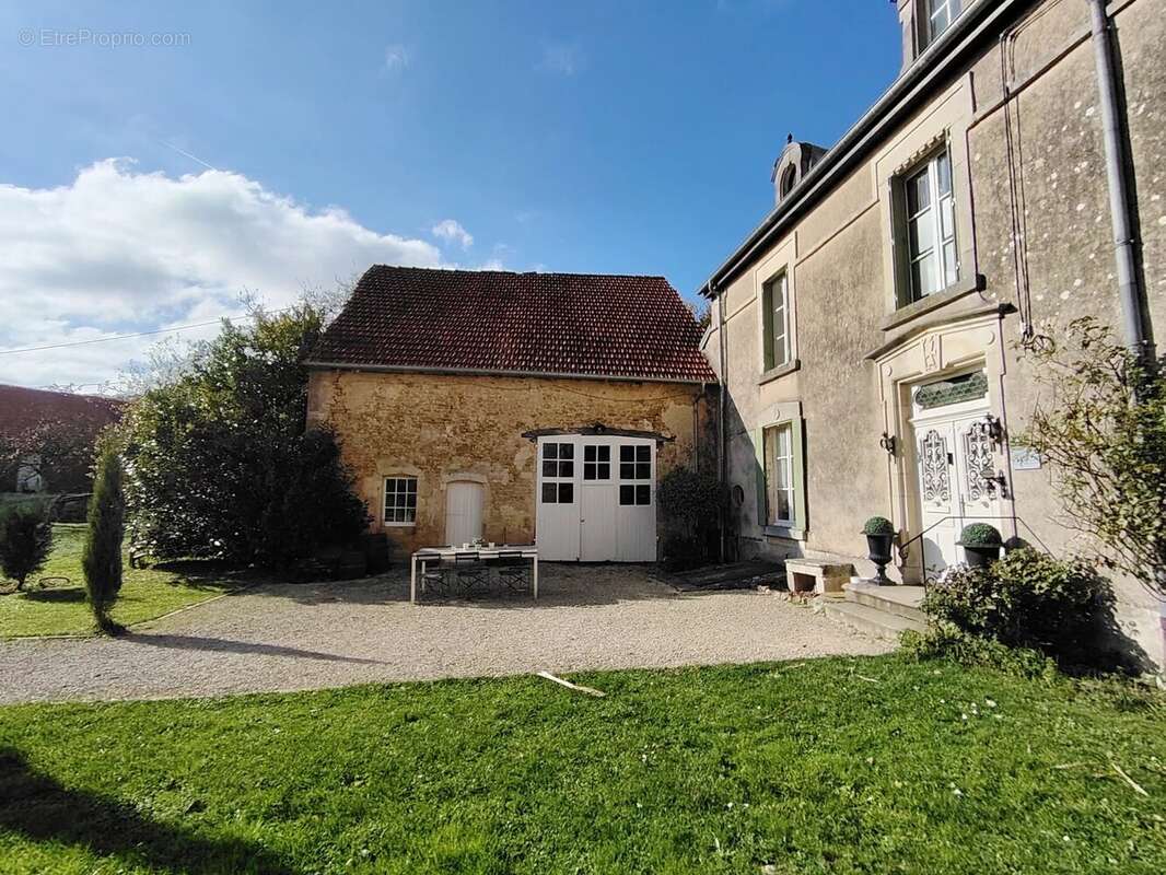 Maison à GRAFFIGNY-CHEMIN