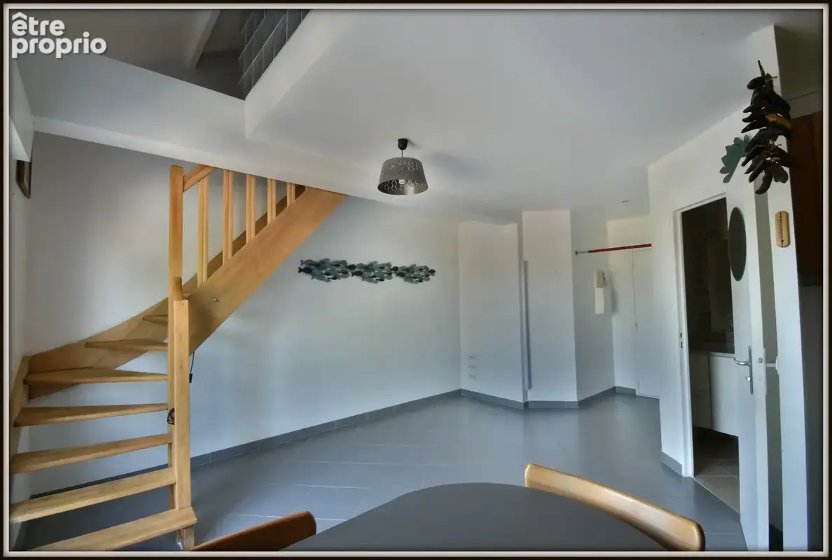 Appartement à vendre Triangle d’Or de Sainte-Geneviève-des-Bois – Un duplex au dernier étage avec balcon et 2 parkings - photo 3
