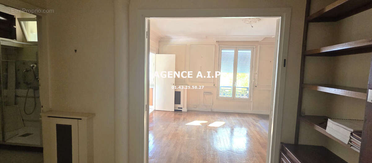 Appartement à PARIS-10E