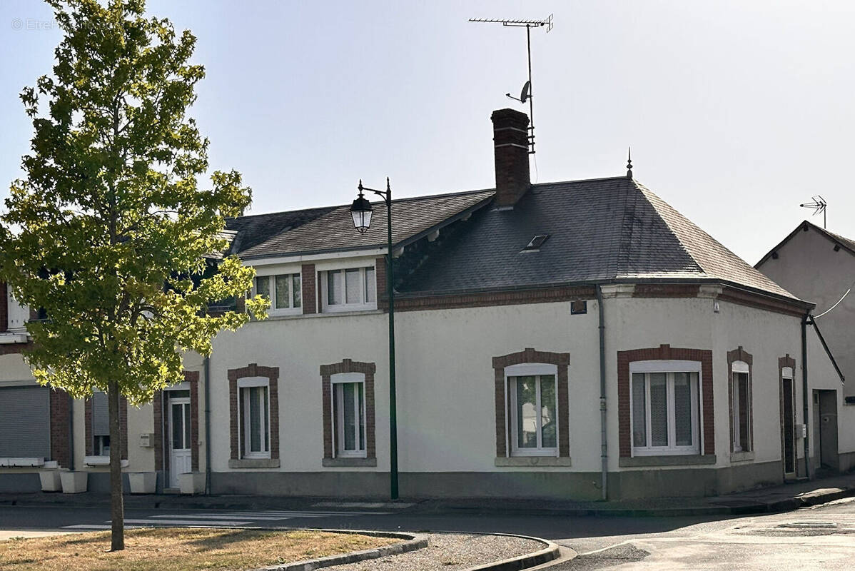 Maison à ARGENT-SUR-SAULDRE
