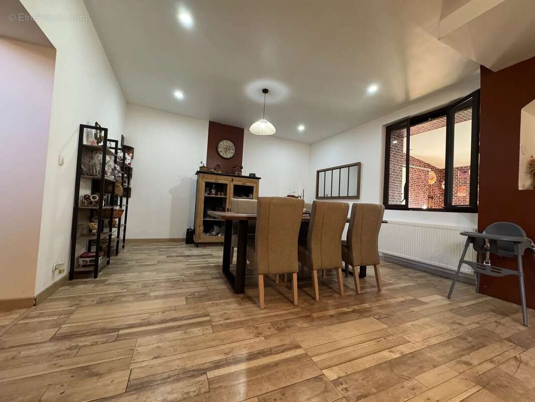 Maison à VILLERS-OUTREAUX