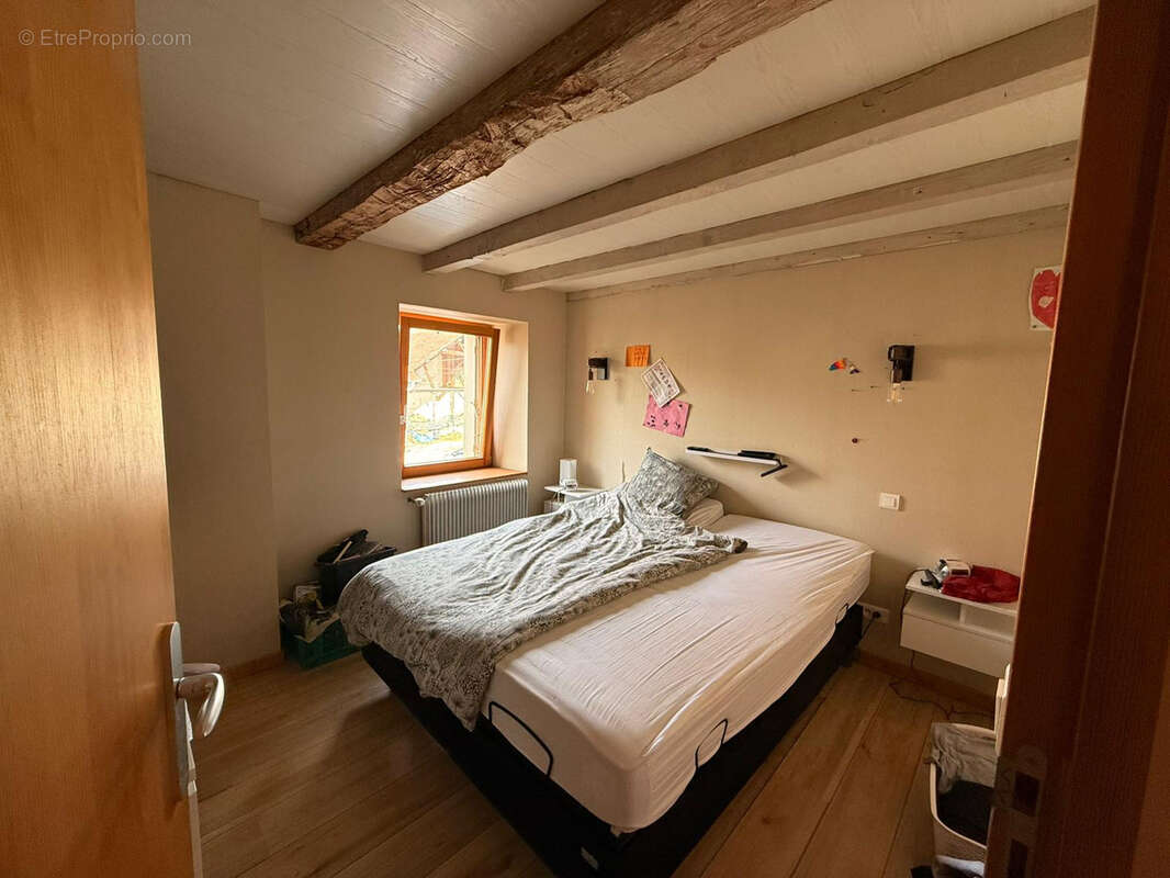 Maison à HYEVRE-MAGNY