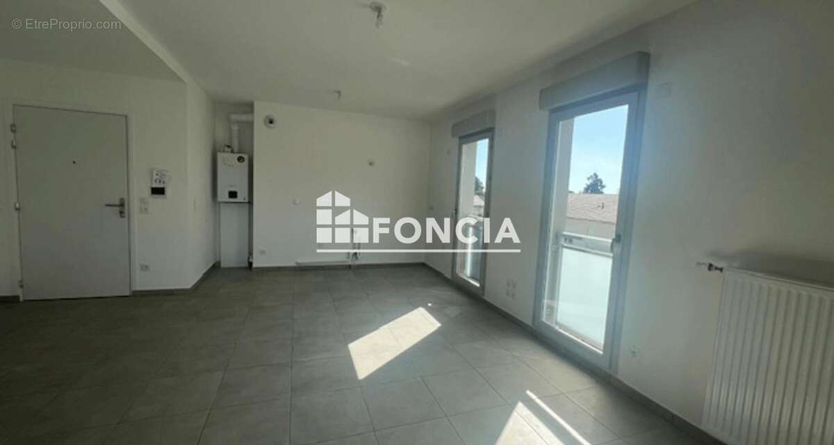 Appartement à RILLIEUX-LA-PAPE
