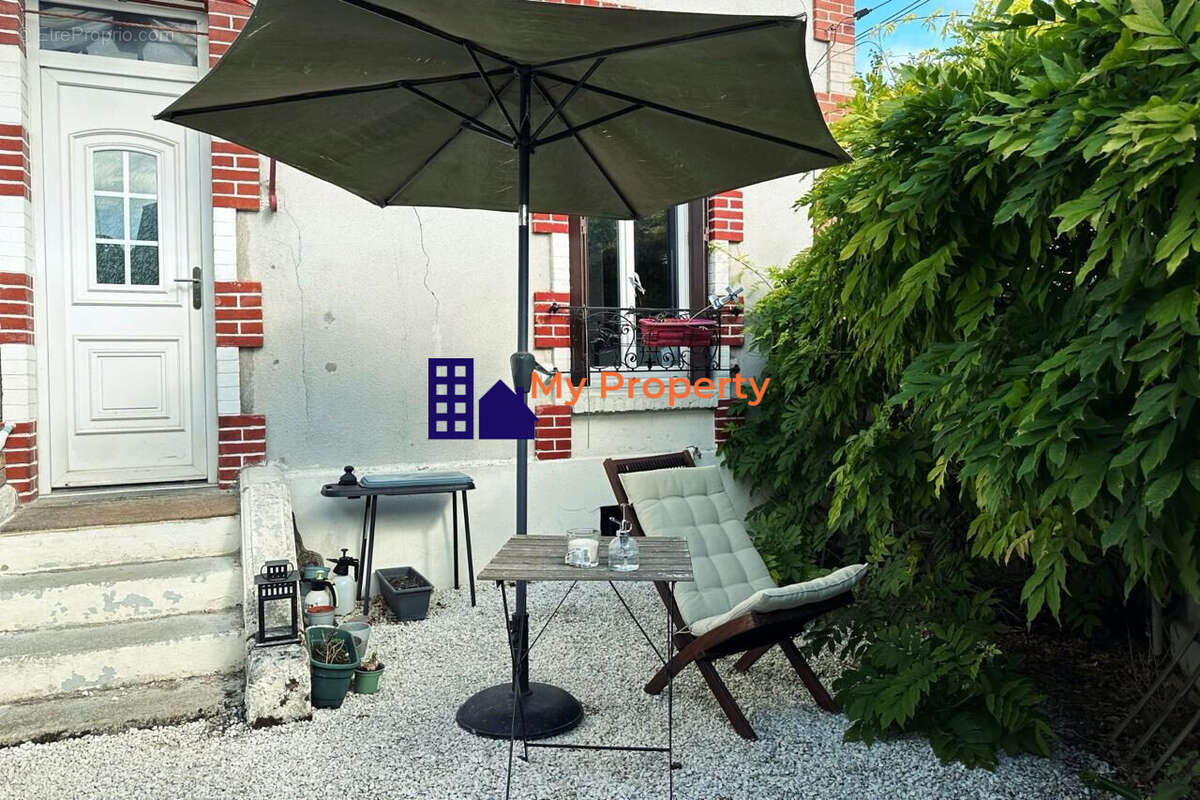 Appartement à HOUILLES