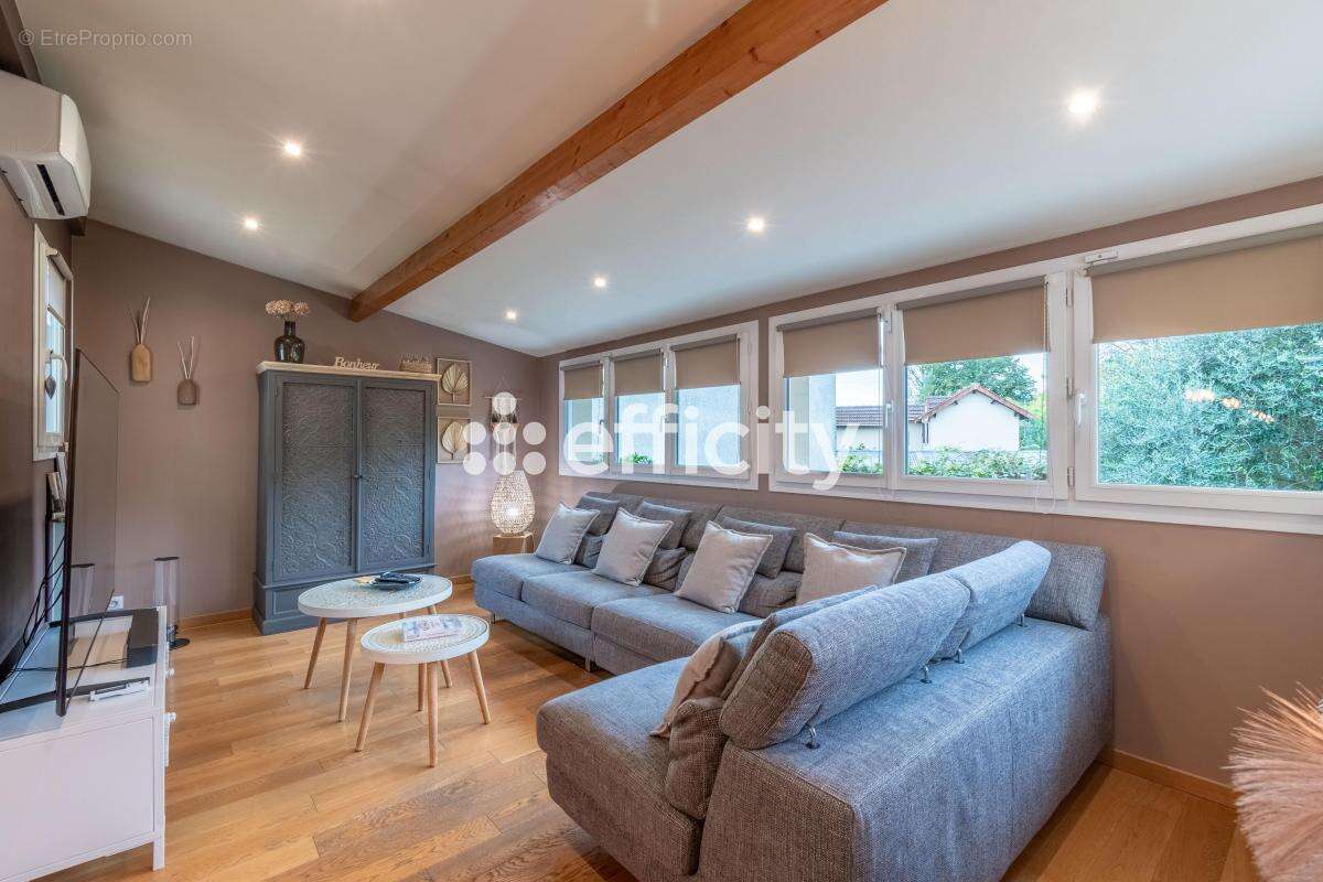 Maison à VILLENEUVE-LE-ROI