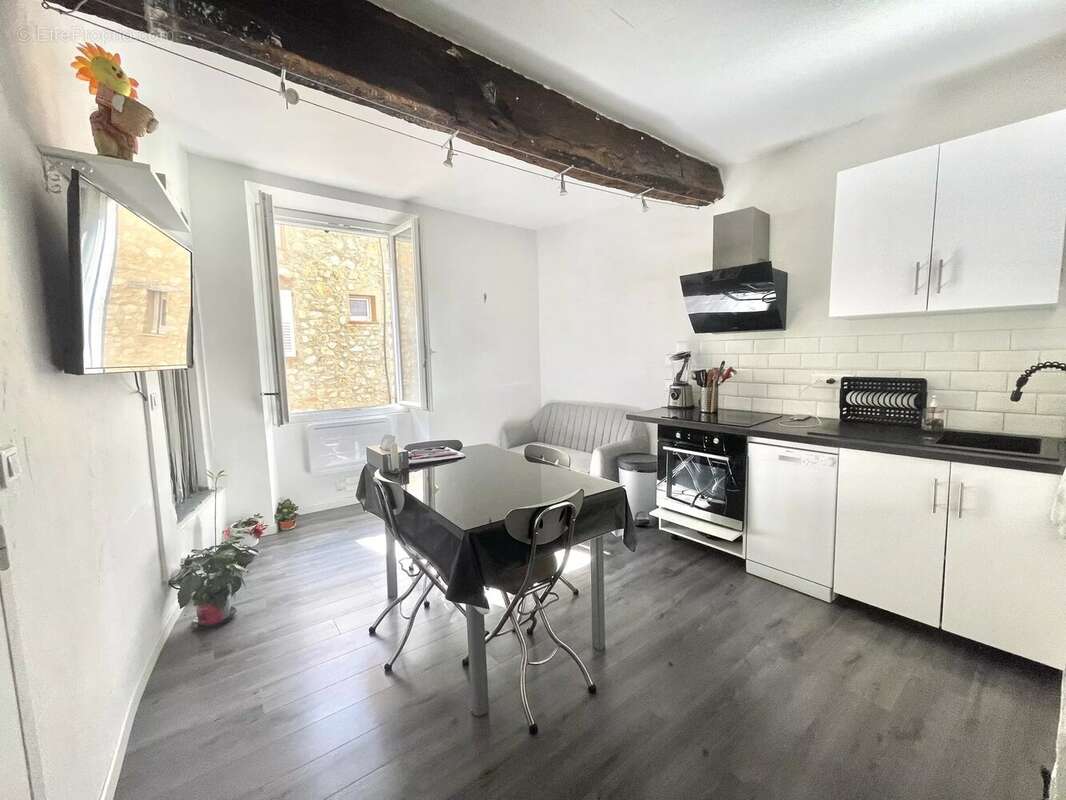 Appartement à SAINT-VALLIER-DE-THIEY