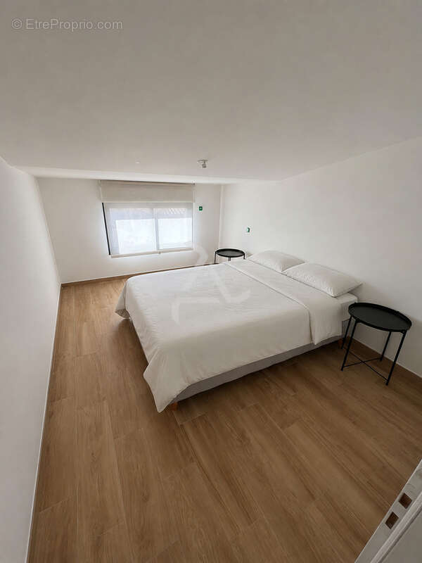 À proximité immédiate des plages et de l'aéroport de figari, maison récente avec 3 appartements - photo 23