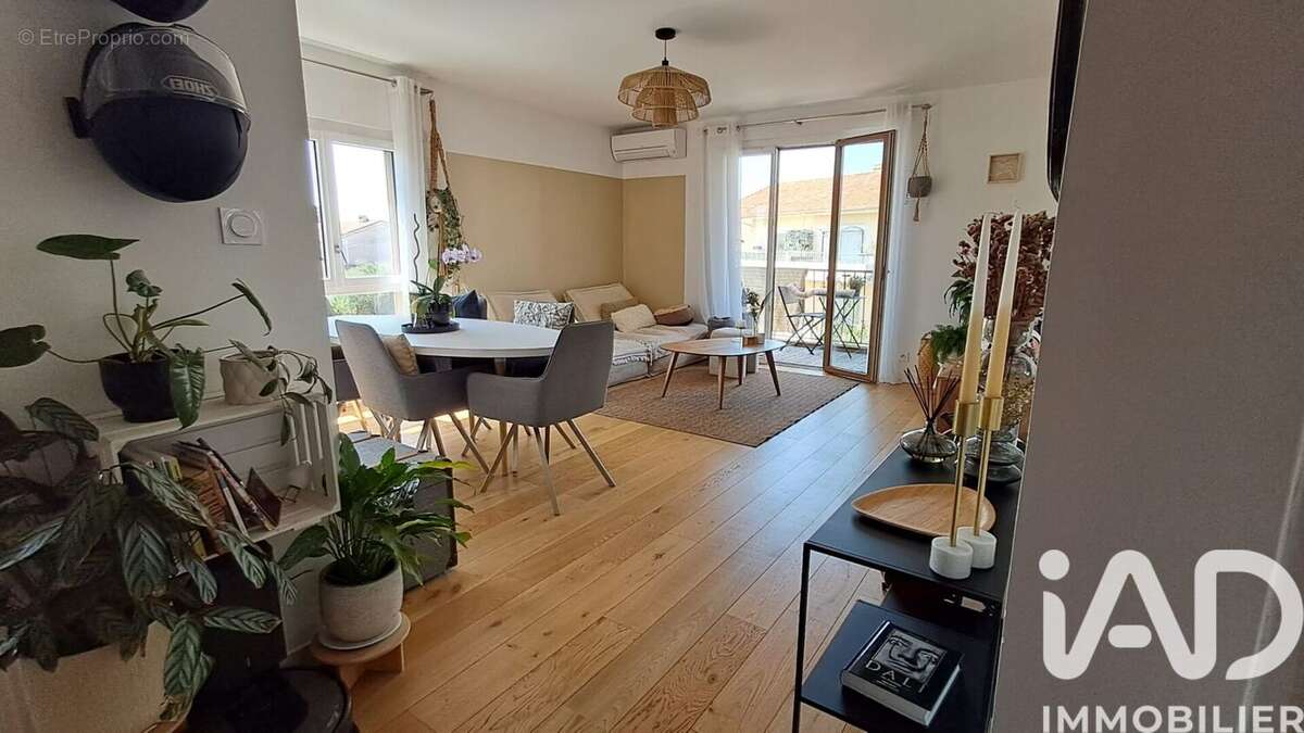 Photo 2 - Appartement à FREJUS