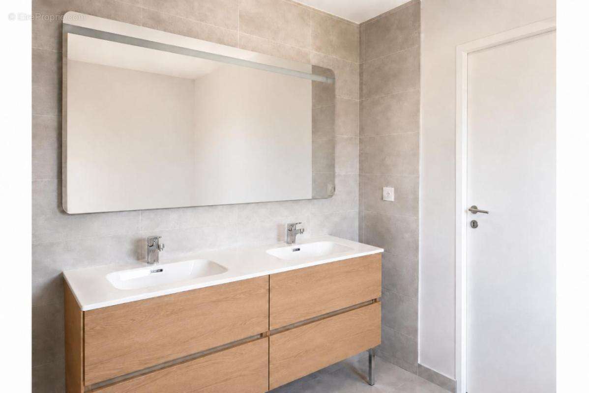 Maison T5 DUPLEX de 151m² à Bordeaux - photo 7