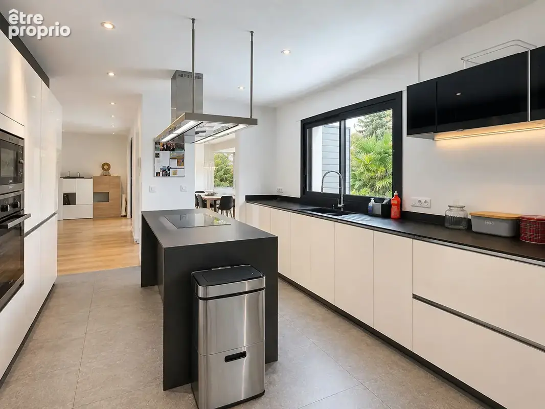 Vétraz-Monthoux ? Maison d'architecte duplex inversé de 220 m² sur terrain de 887 m² - photo 8