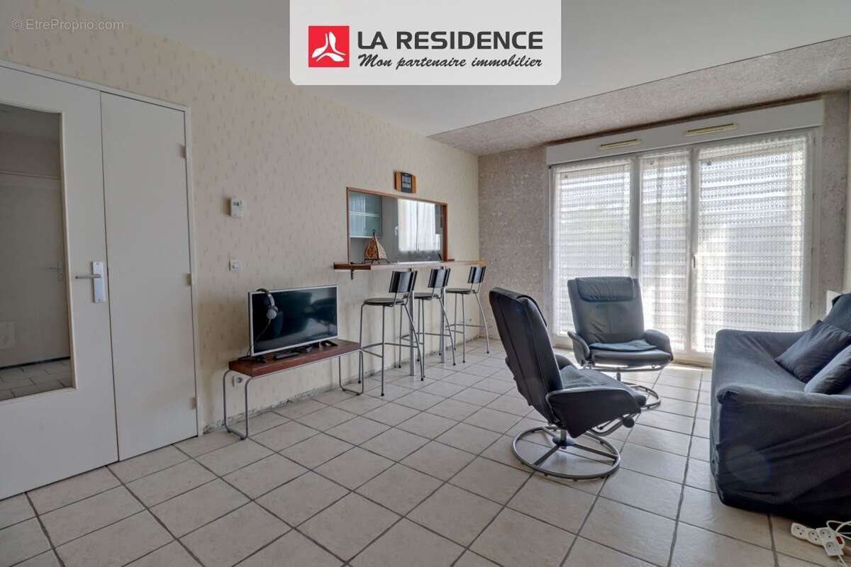 Appartement 50 m² à Acheres  - photo 4