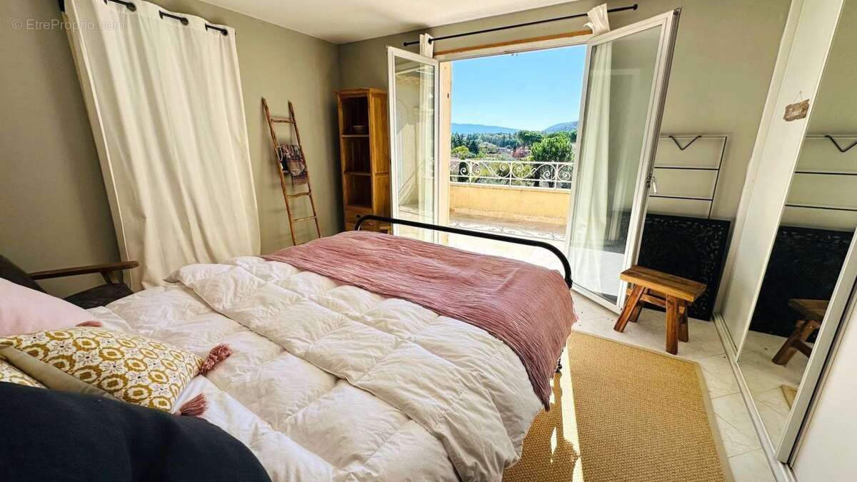 Maison à VAISON-LA-ROMAINE