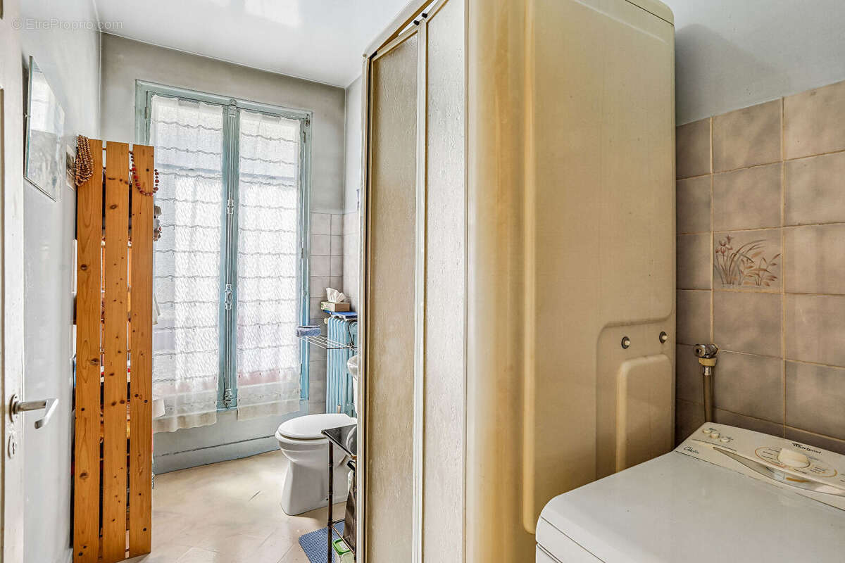 Appartement à PARIS-20E