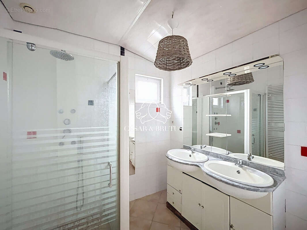 Maison à SEMUR-EN-BRIONNAIS