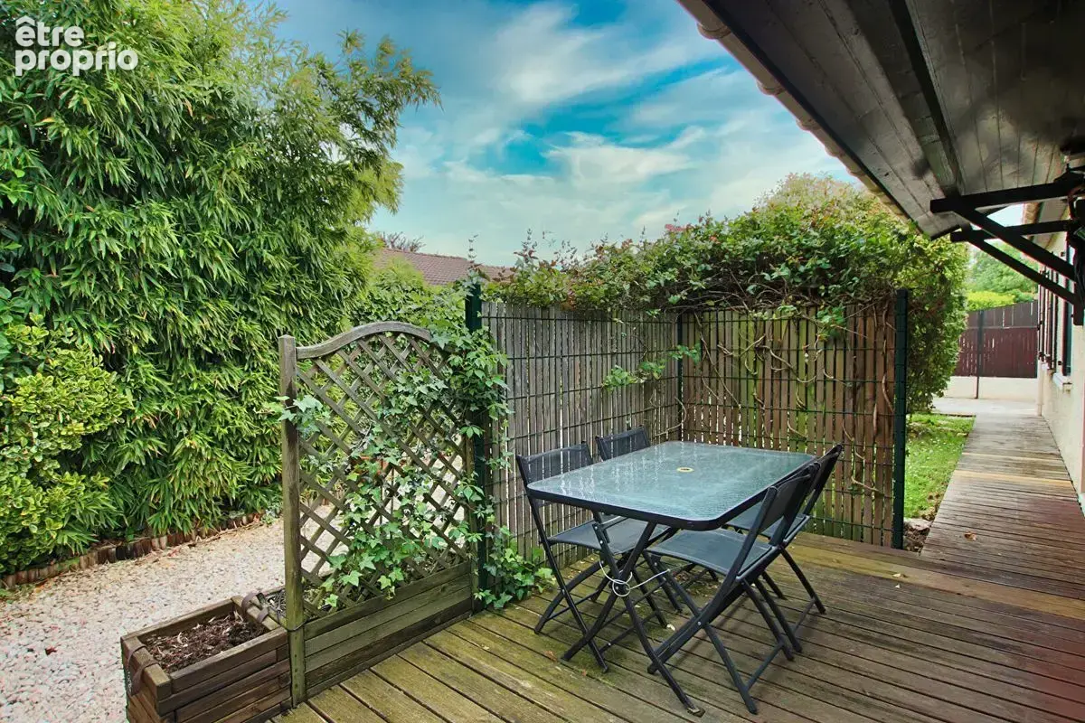 Maison avec Studio indépendant - Saint-Priest - photo 13