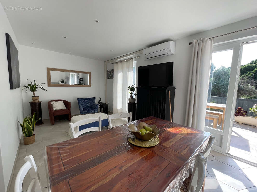 Appartement à FREJUS