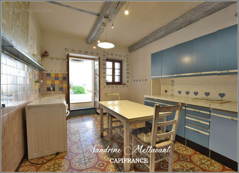 Maison à SAINT-THIBERY