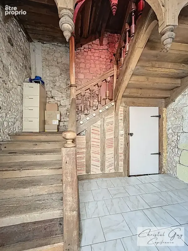 Vaas (72500) Ancien monastère rénové à vendre, 3 chambres, coeur de village - photo 2