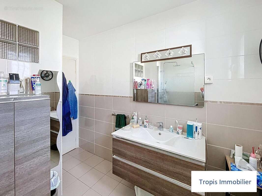   - Maison à PORTET-SUR-GARONNE