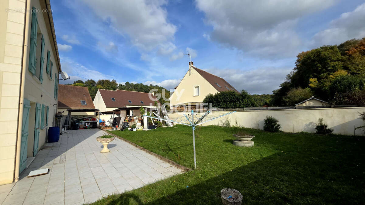 Maison à VERNEUIL-EN-HALATTE