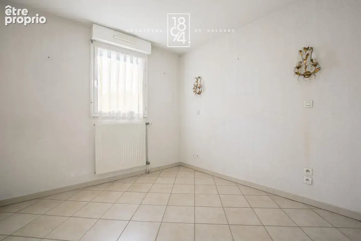 Appartement À Vendre T3 65m2 ascenseur et place de parking technopole de château Gombert - photo 10