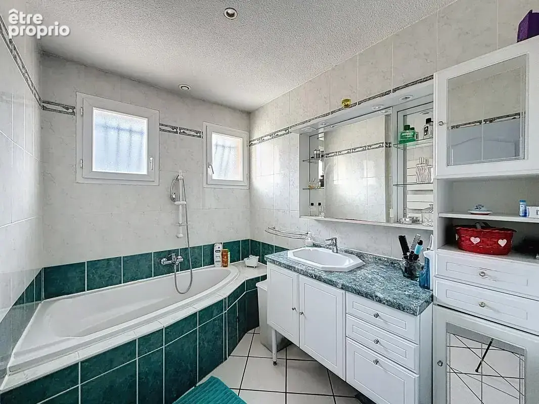 Maison 4 pièces 115 m² à vendre à Grigny (69520) - photo 12