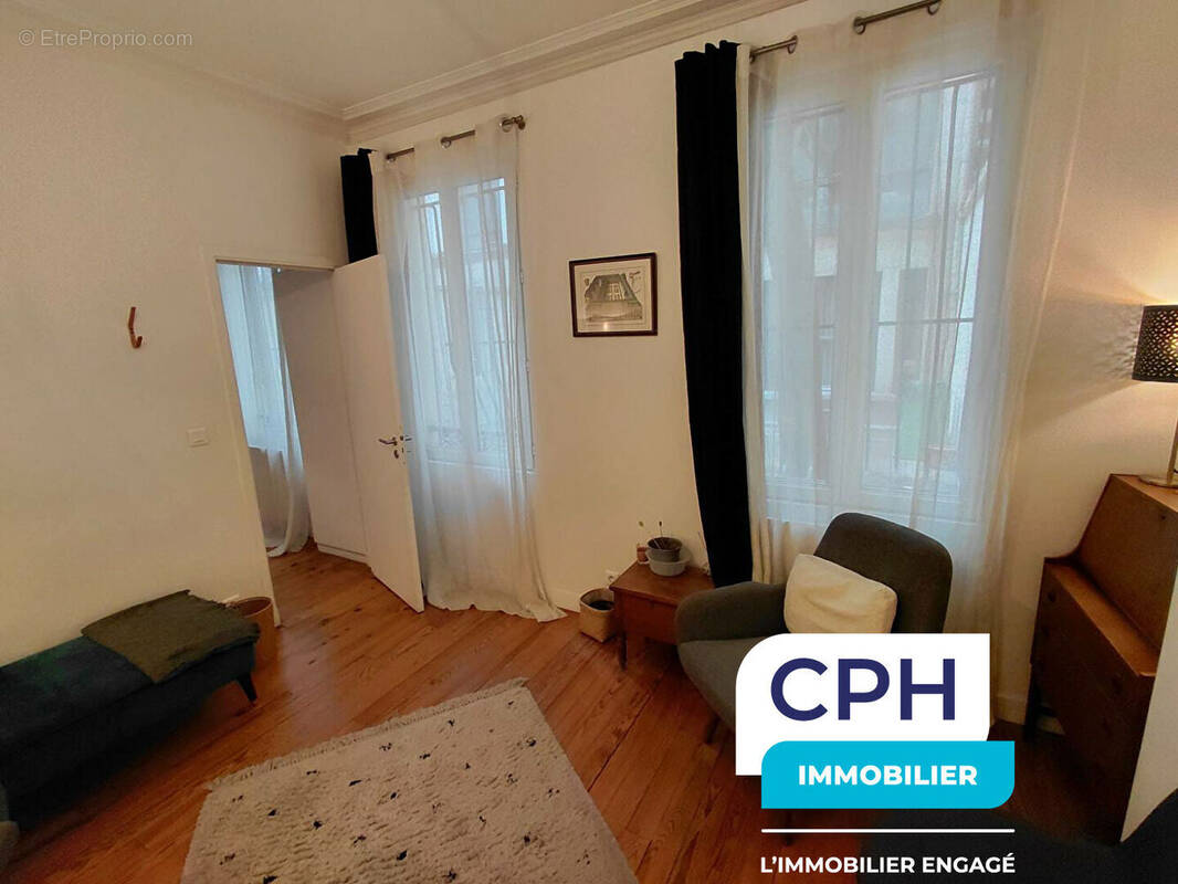 Appartement à PARIS-9E