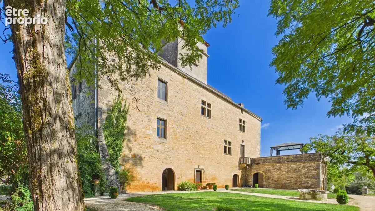 Château du XVIIe siècle ? 415 m² au coeur du causse de Limogne - photo 2