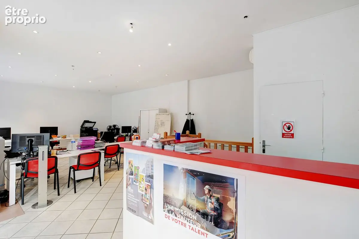 Local commercial Paris 97 m2 - photo 9