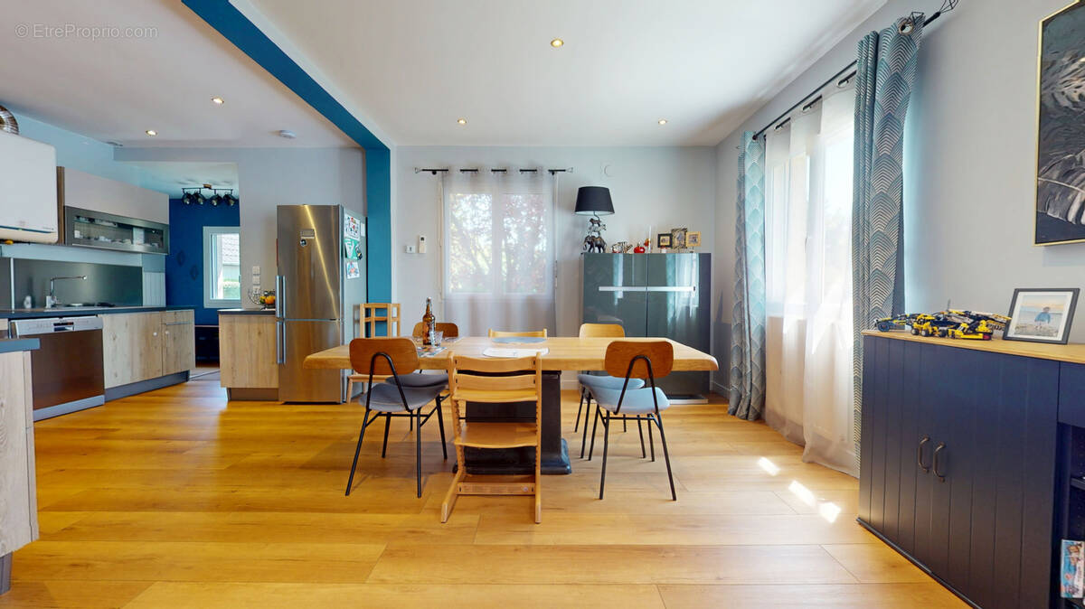 Maison à LA FRETTE-SUR-SEINE