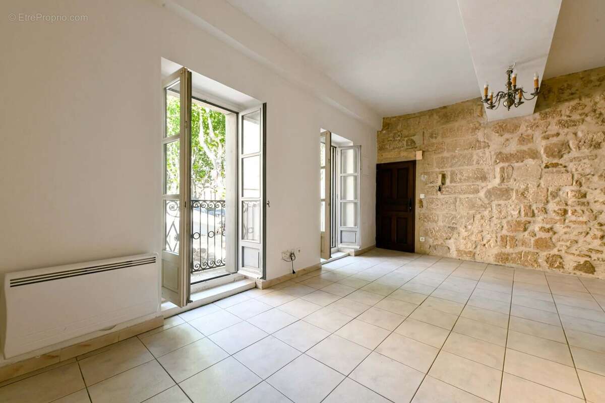 Appartement à UZES